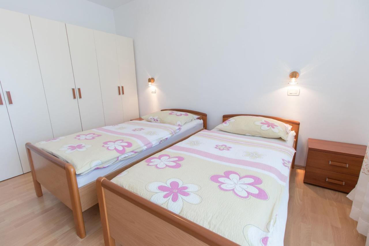 Apartments Vesna オパティヤ エクステリア 写真